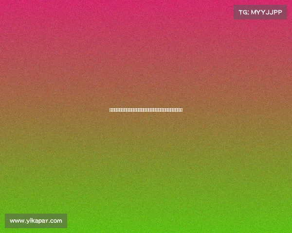 足球赛事激情燃烧绿茵场上拼搏不息冠军荣耀共同期待球迷热血沸腾